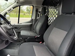 Ford Transit 2025 250 3dr SWB Techo Bajo Furgón de Carga