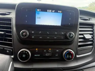 Ford Transit 2025 250 3dr SWB Techo Bajo Furgón de Carga