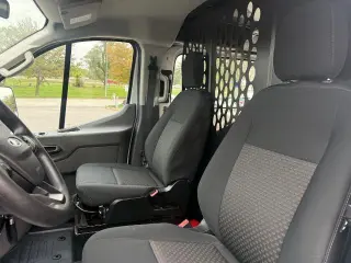 Ford Transit 2025 250 3dr SWB Techo Bajo Furgón de Carga