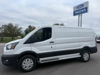 Ford Transit 2025 250 3dr SWB Techo Bajo Furgón de Carga