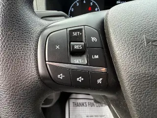 Ford Transit 2025 250 3 puertas SWB techo bajo furgón de carga