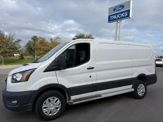 Ford Transit 2025 250 3 puertas SWB techo bajo furgón de carga
