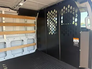 Ford Transit 2025 250 3dr SWB Techo Bajo Furgón de Carga