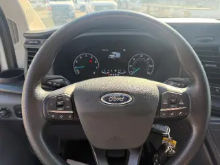 Ford Transit 2025 250 3dr SWB Techo Bajo Furgón de Carga