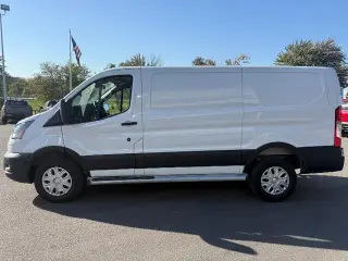 Ford Transit 2025 250 3dr SWB Techo Bajo Furgón de Carga