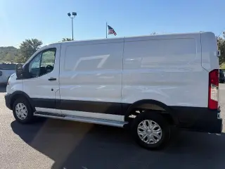 Ford Transit 2025 250 3dr SWB Techo Bajo Furgón de Carga
