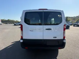 Ford Transit 2025 250 3dr SWB Techo Bajo Furgón de Carga