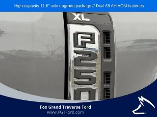 Ford F-250 Super Duty 2023 4x4 XL 4dr Crew Cab 6.8 ft. SB Pickup