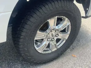 Ford F-150 2017 4x4 XLT 4dr SuperCrew 5.5 ft. SB