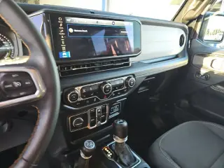 Jeep Wrangler 2024 4x4 Sahara 4xe 4dr SUV