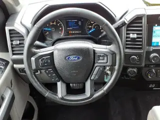 Ford F-150 2017 4x4 XLT 4dr SuperCrew 5.5 ft. SB