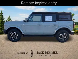 Ford Bronco 2023 4x4 Outer Banks 4dr SUV