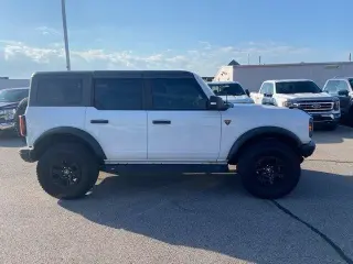 Ford Bronco 2021 4x4 Black Diamond Advanced 4dr SUV