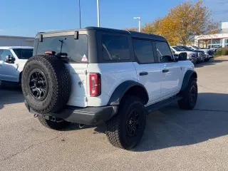 Ford Bronco 2021 4x4 Black Diamond Advanced 4dr SUV