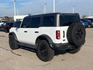 Ford Bronco 2021 4x4 Black Diamond Advanced 4dr SUV