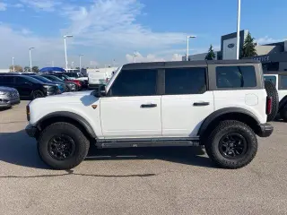 Ford Bronco 2021 4x4 Black Diamond Advanced 4dr SUV