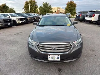 Ford Taurus 2018 SEL 4dr Sedán