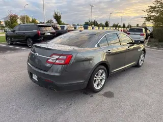 Ford Taurus 2018 SEL 4dr Sedán