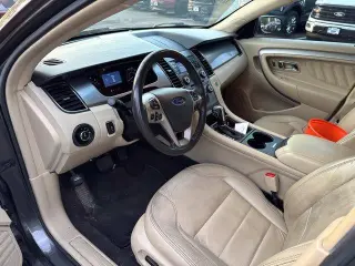 Ford Taurus 2018 SEL 4dr Sedán
