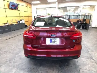 Ford Focus 2017 SE 4dr Sedán