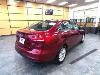 Ford Focus 2017 SE 4dr Sedán