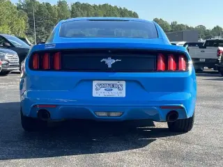 Ford Mustang 2017 V6 2d Fastback