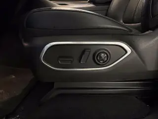 Jeep Wagoneer 2025 4x4 Carbide 4dr SUV