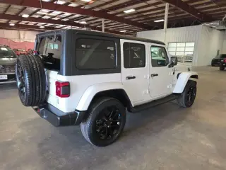 Jeep Wrangler 2023 4x4 Sahara 4xe 4dr SUV