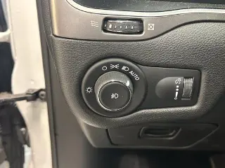 Jeep Cherokee 2019 4x4 Latitude 4dr SUV