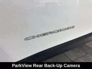 Jeep Cherokee 2019 4x4 Latitude 4dr SUV
