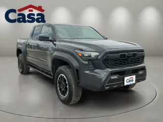 Toyota Tacoma 2024 4x4 TRD Off-Road 4dr Double Cab 5.0 ft SB 8A