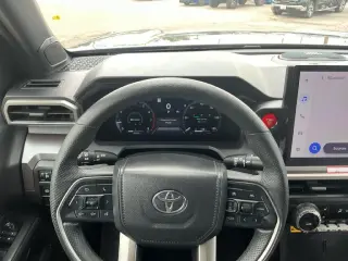 Toyota Tacoma 2024 4x4 TRD Off-Road 4dr Double Cab 5.0 ft SB 8A