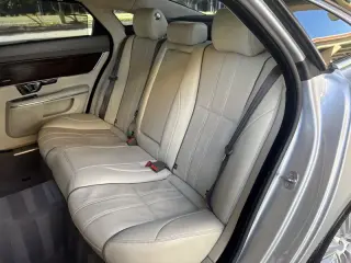 2014 Jaguar XJ XJL Portfolio