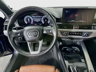 Audi A4 2022 AWD quattro S line Premium Plus 45 TFSI 4dr Sedán