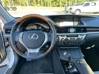 Lexus ES 350 2015 4dr Sedán