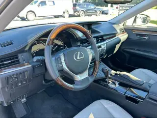 Lexus ES 350 2015 4dr Sedán
