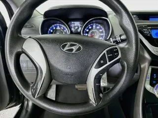 Hyundai ELANTRA 2011 GLS 4dr Sedan 6M