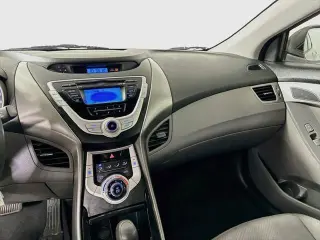 Hyundai ELANTRA 2011 GLS 4dr Sedan 6M