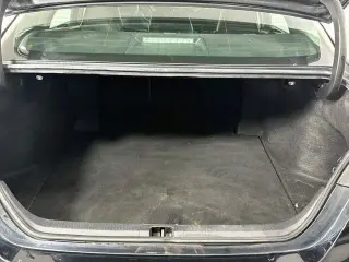 Toyota Camry 2019 SE Sedán 4 puertas