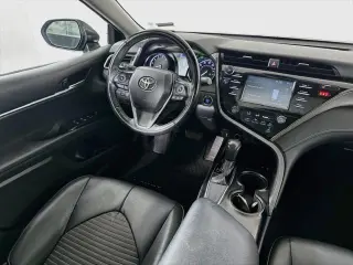 Toyota Camry 2019 SE Sedán 4 puertas