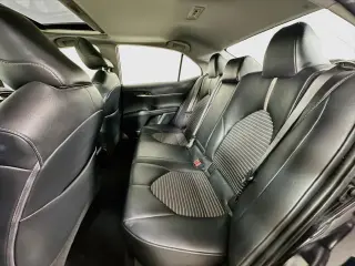 Toyota Camry 2019 SE Sedán 4 puertas