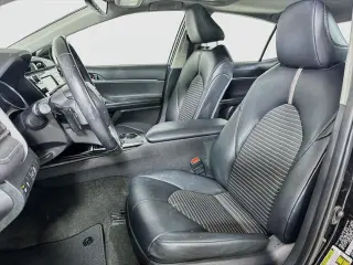 Toyota Camry 2019 SE Sedán 4 puertas