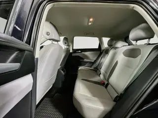 Volkswagen Taos 2022 SE 4dr SUV
