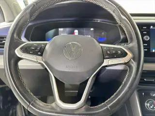 Volkswagen Taos 2022 SE 4dr SUV
