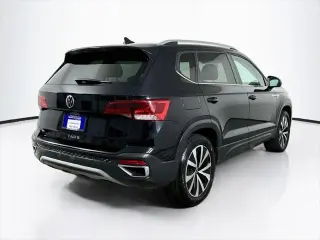 Volkswagen Taos 2022 SE 4dr SUV