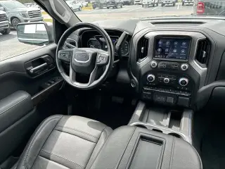 GMC Sierra 1500 2021 4x4 Denali 4dr Crew Cab 5.8 ft. SB