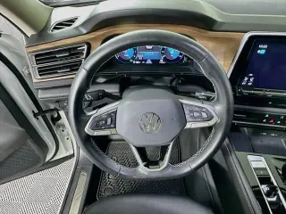 Volkswagen Atlas 2024 SE 4dr SUV con Tecnología