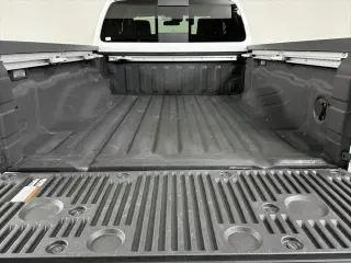 Nissan Frontier 2024 4x2 SV 4dr King Cab 6.1 ft. SB