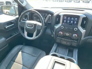 GMC Sierra 1500 2021 4x4 SLT 4dr Crew Cab 5.8 ft. SB
