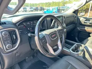 GMC Sierra 1500 2021 4x4 SLT 4dr Crew Cab 5.8 ft. SB